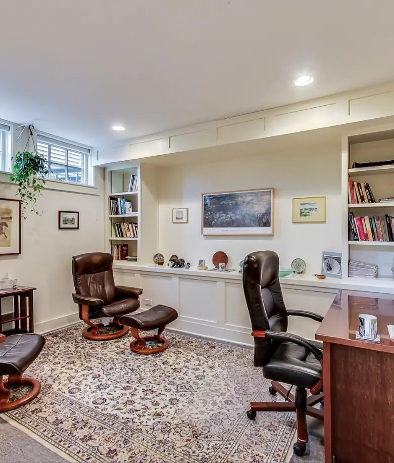 Description of first image